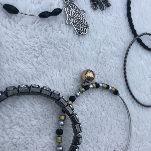 Boho Bangle Bracelet Stack Black & Silver - Picture 6 of 7